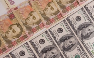 В НБУ назвали виновных в падении гривны