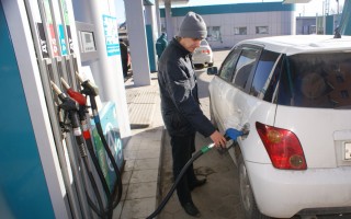 Почему топливо прибавило 2,5 грн к стоимости