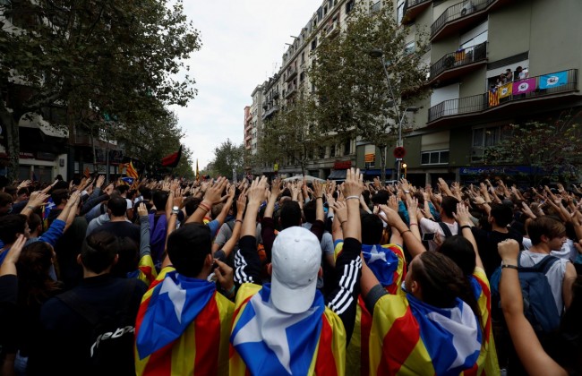 Референдум в Каталонии: испанская полиция расследует причастность России