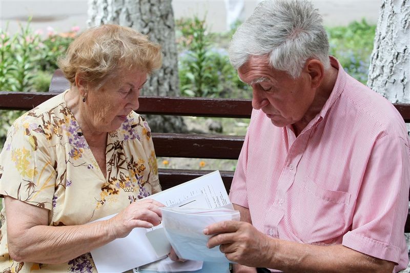 Украинцев предупредили об одноразовом разделении пенсий: что нужно знать