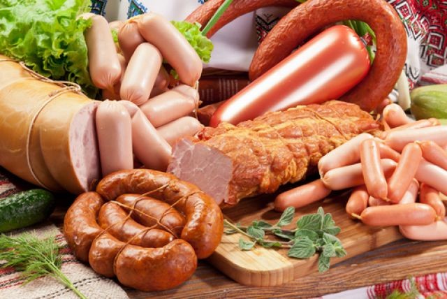 Ціна ще не означає якість: що не так з української ковбасою
