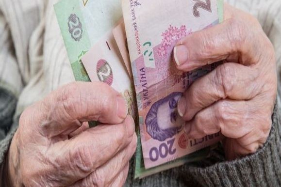 В среднем на 700 гривен увеличится пенсия украинцев