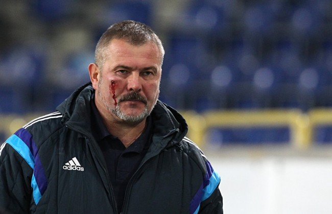 Фанати «Дніпра» побили президента футбольного клубу