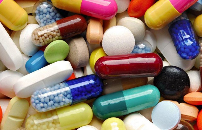 Больше всего наркотиков в Украину попадает по почте