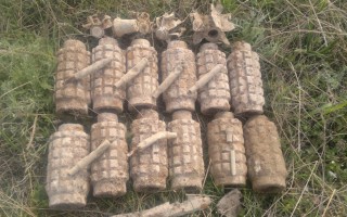 На школьном дворе в столице откопали снаряды времен Второй мировой войны (фото).