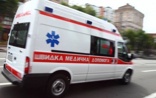 В Полтаве бетонная плита тяжело травмировала ребенка
