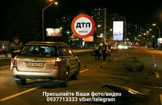 В Киеве пьяный полицейский послужил причиной крупного ДТП (фото)