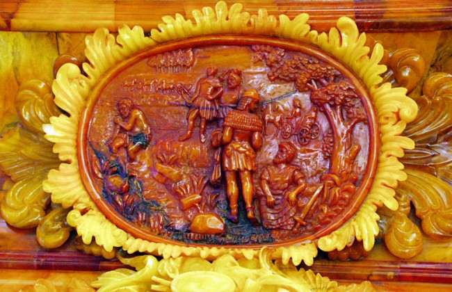 Археологи обнаружили Янтарную комнату, похищенную нацистами