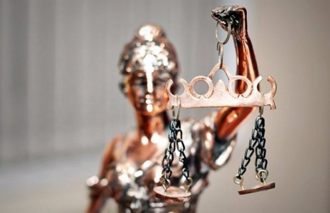 Суд арестовал мужчину за незаконную поставку сухариков террористам