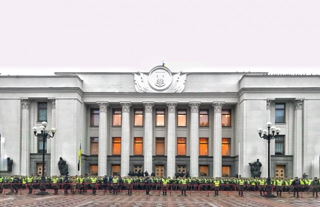 В Нацполиции расследуют обворовывание нацгвардейцев под Радой