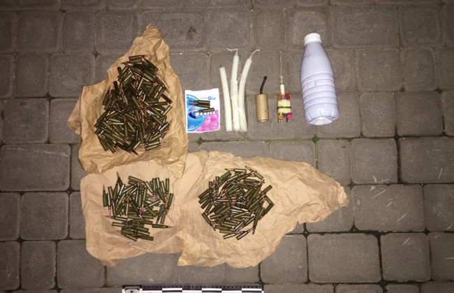 Вінницький прапорщик торгував боєприпасами (фото)