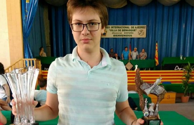 Наша гордість: шахіст з Києва став наймолодшим у світі гросмейстером