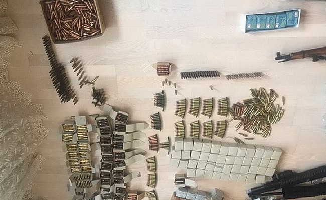 В Киеве СБУ изъяла большое количество оружия и боеприпасов