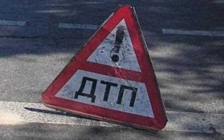 Масштабное ДТП в Киеве: столкнулись два грузовика и автобус (фото)