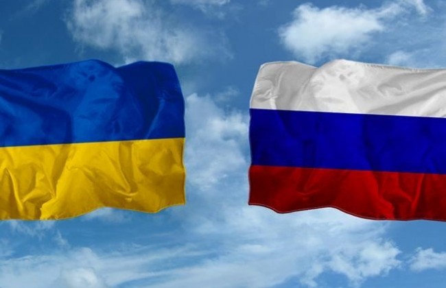 В сети негодуют из-за игрушек с российской символикой в гипермаркете Киева