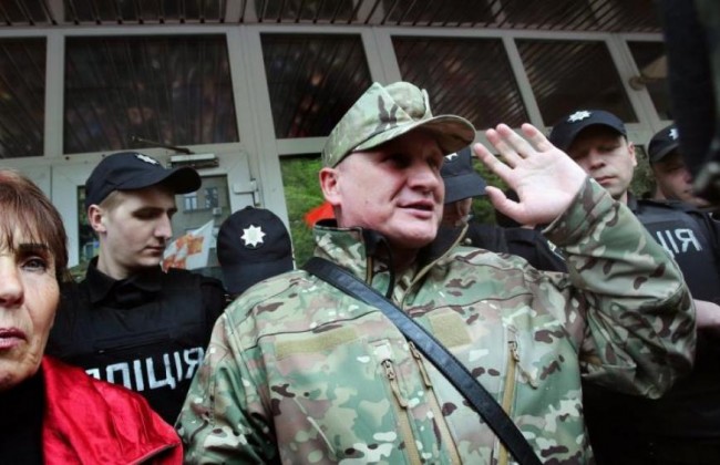 Появилось видео штурма и избиения журналиста в киевском суде