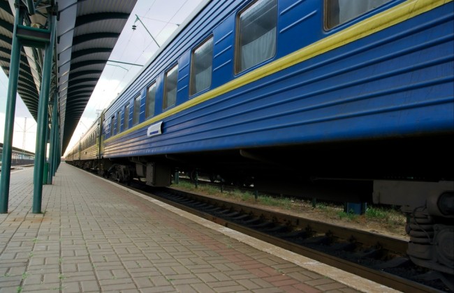 «Укрзализныця» заменит постельное белье в поездах