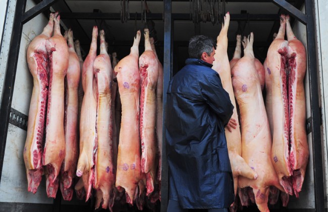 Россия хочет отказатся от европейского мяса