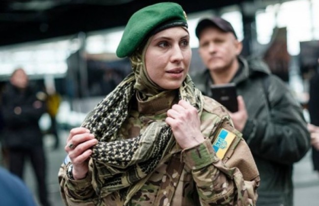 Бойца АТО Амину Окуеву убили под Киевом, ее муж ранен