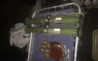 В столице найден автомобиль с арсеналом оружия (фото)