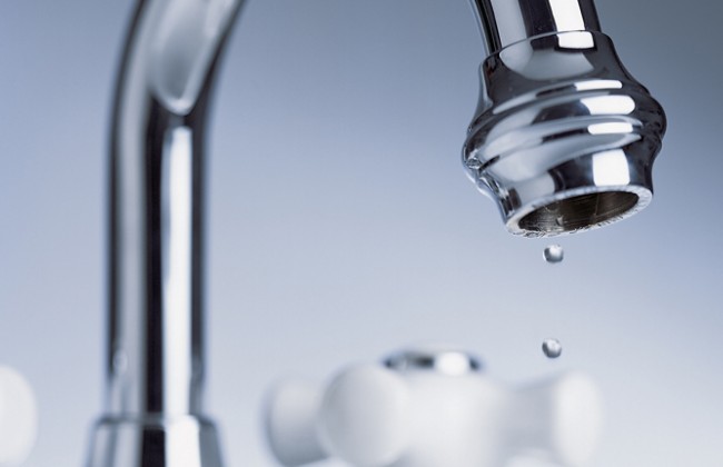 В Киеве 3-5 ноября отключат воду: список улиц