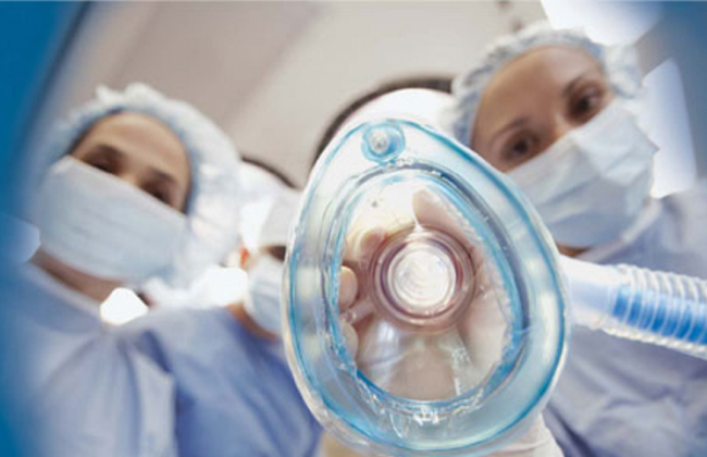 Два медика відповідатимуть у суді за смерть дитини