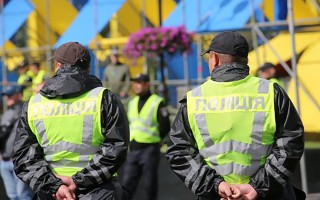 Полицейским в Киеве разрешили останавливать машины без причин: что нужно знать и как себя вести
