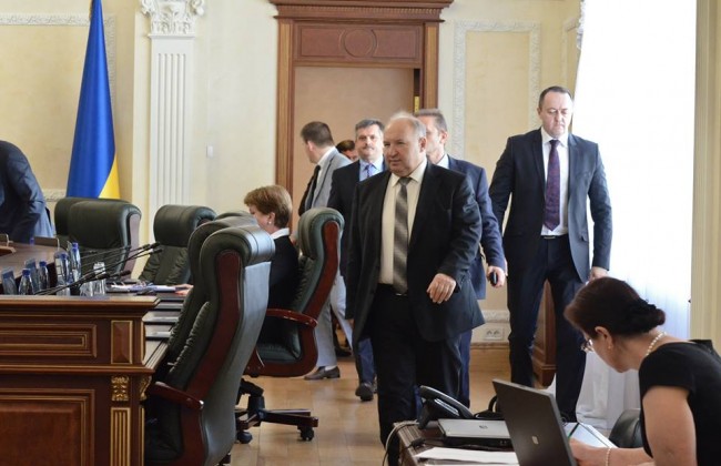 В Украине начали перекраивать карту судов