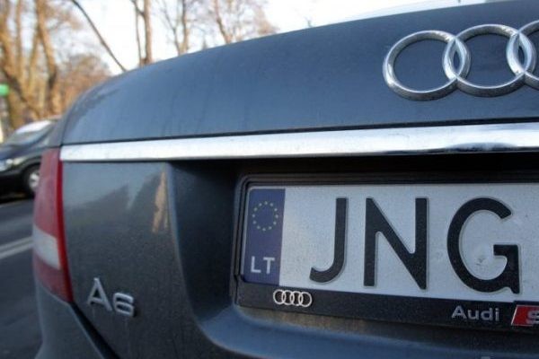 Три миллиона гривен штрафа заплатит одесситка за автомобиль на еврономерах