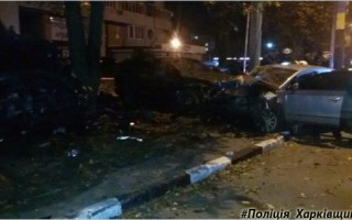 В Харькове водитель въехал в три автомобиля