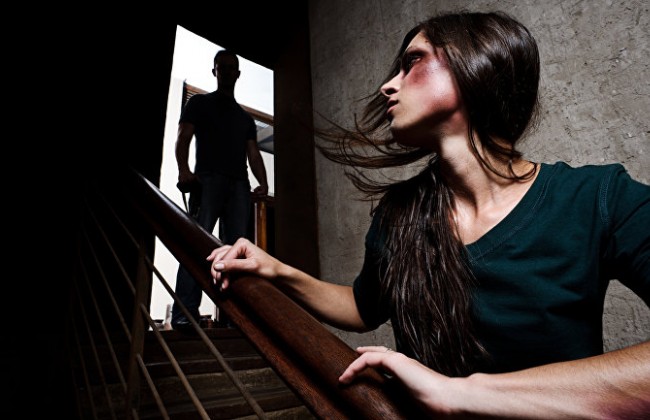 В Украине от насилия в семье погибают сотни украинок (инфографика)