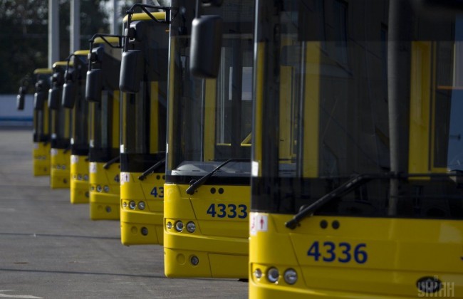 В Киеве ряд автобусных маршрутов изменят движение