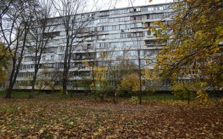 Чудесное спасение: женщина на лету поймала мужчину, упавшего с девятого этажа