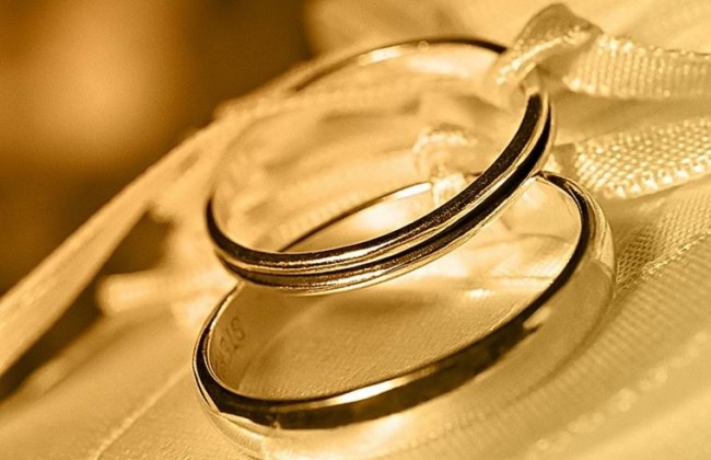 Так от армии еще никто не убегал: как 22-летний парень женился на 80-летней женщине