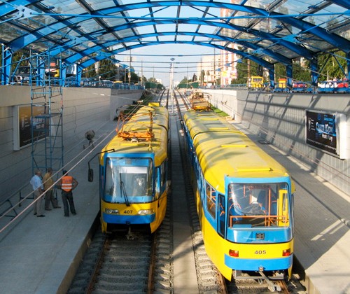 В Киеве на ходу вспыхнул скоростной трамвай (фото)