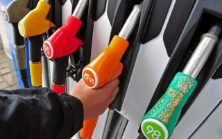 В Украине за выходные значительно выросли цены на топливо