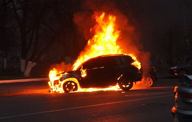 Страшный случай: автомобиль с пассажирами сгорел за считанные минуты