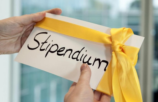 Студентам увеличили социальные стипендии