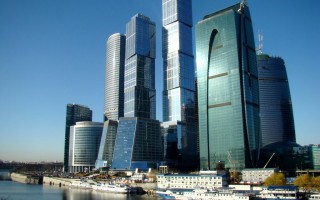 Перестрелка в Москве: подозреваемые скрываются на Maybach