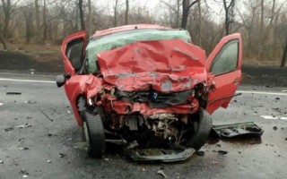 Кровавое ДТП на Донбассе: на скорости столкнулись две иномарки