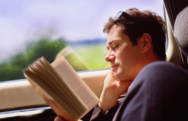 Укрзализныця хочет продавать книги в поездах