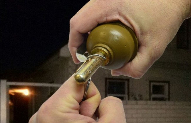 Возле магазина в Ивано-Франковске подорвали гранату