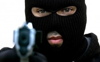 Вооруженная банда ограбила университет в Киеве