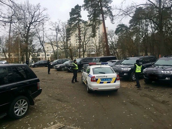 В Киеве задержали более 60 криминальных авторитетов (фото)