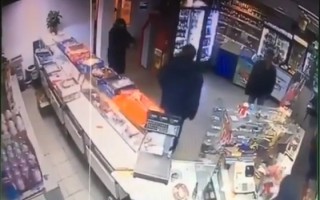 Нардеп публично извинился за сына-грабителя