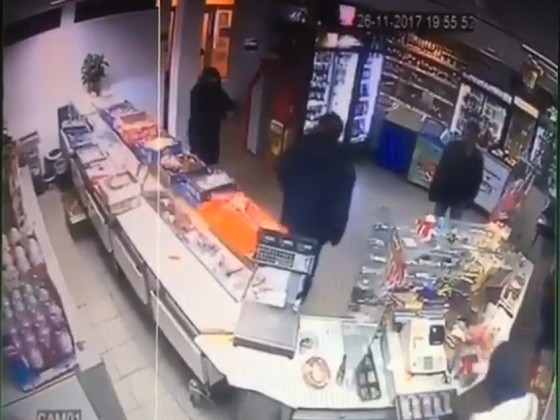 Нардеп публично извинился за сына-грабителя