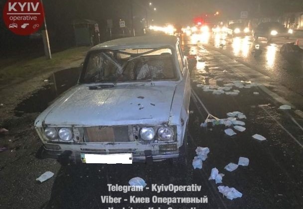 Смертельное ДТП под Киевом: автомобиль «снес» трех женщин на переходе