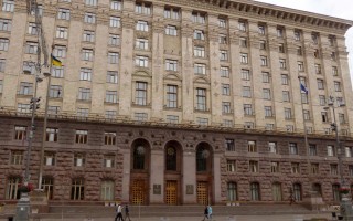 В КГГА планируют переименовать Московский мост и парк Дружбы Народов