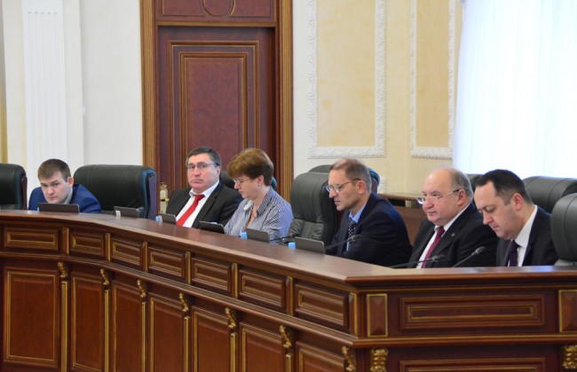 Майдан и прогулы: ВСП принял решение по двум судьям