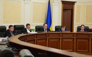 Нарушение процессуальных норм: по двум судьям принято решение